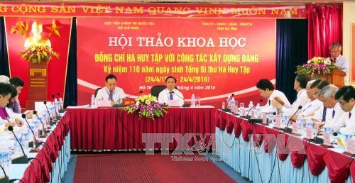 Colloque en l’honneur du 110ème anniversaire de naissance de Hà Huy Tâp - ảnh 1